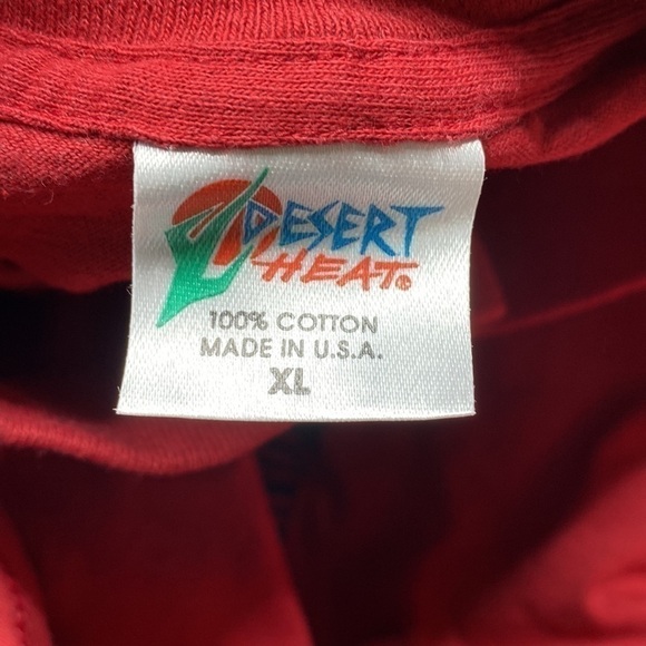 Vintage Desert Heat Yellowstone Red Crewneck Embroidered Tshirt Size XL - Picture 8 of 10